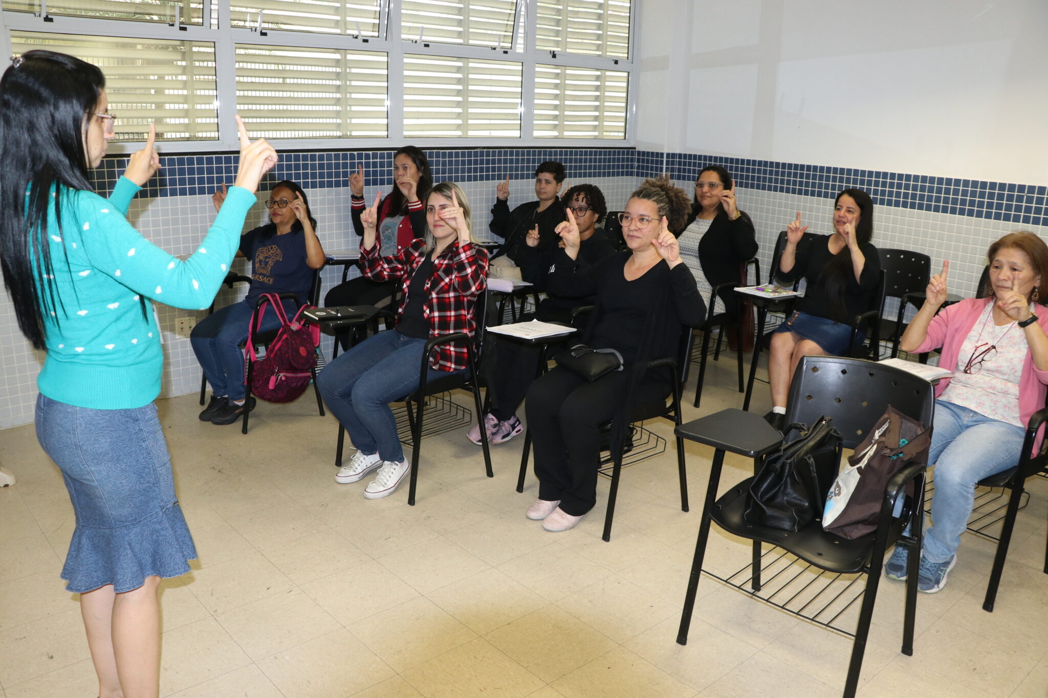 Libras Barueri Faz Oficinas Gratuitas