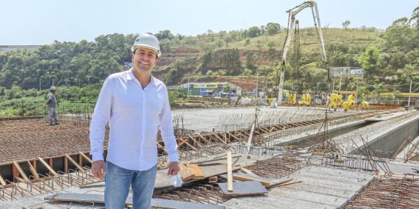 Nova ponte sobre o rio Tietê está em fase de concretagem
