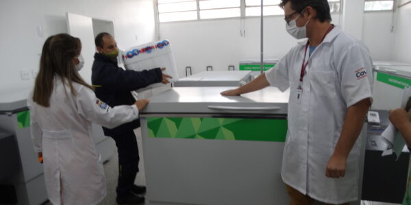 Barueri recebe remessa de vacinas da AstraZeneca/Oxford