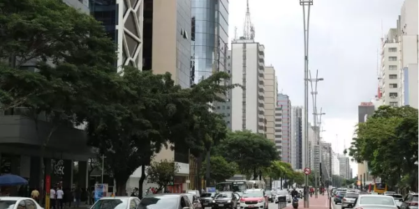 Rodízio de veículos tem alteração a partir de hoje na capital