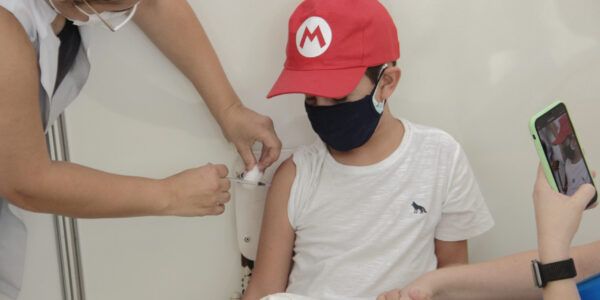 Vacinas para crianças e adolescentes: campanhas começam dia 8/08 em Barueri
