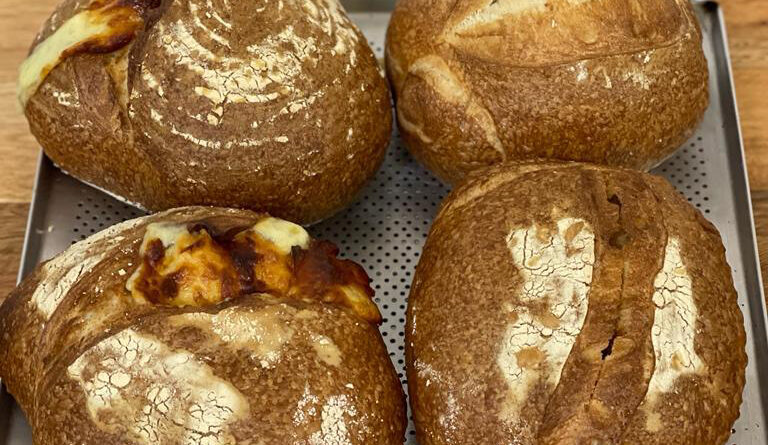 Em Alphaville, Litha Micro Padaria produz pães de fermentação natural e sem conservantes