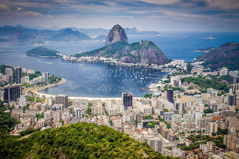 15 destinos nacionais e internacionais mais buscados por brasileiros para viajar