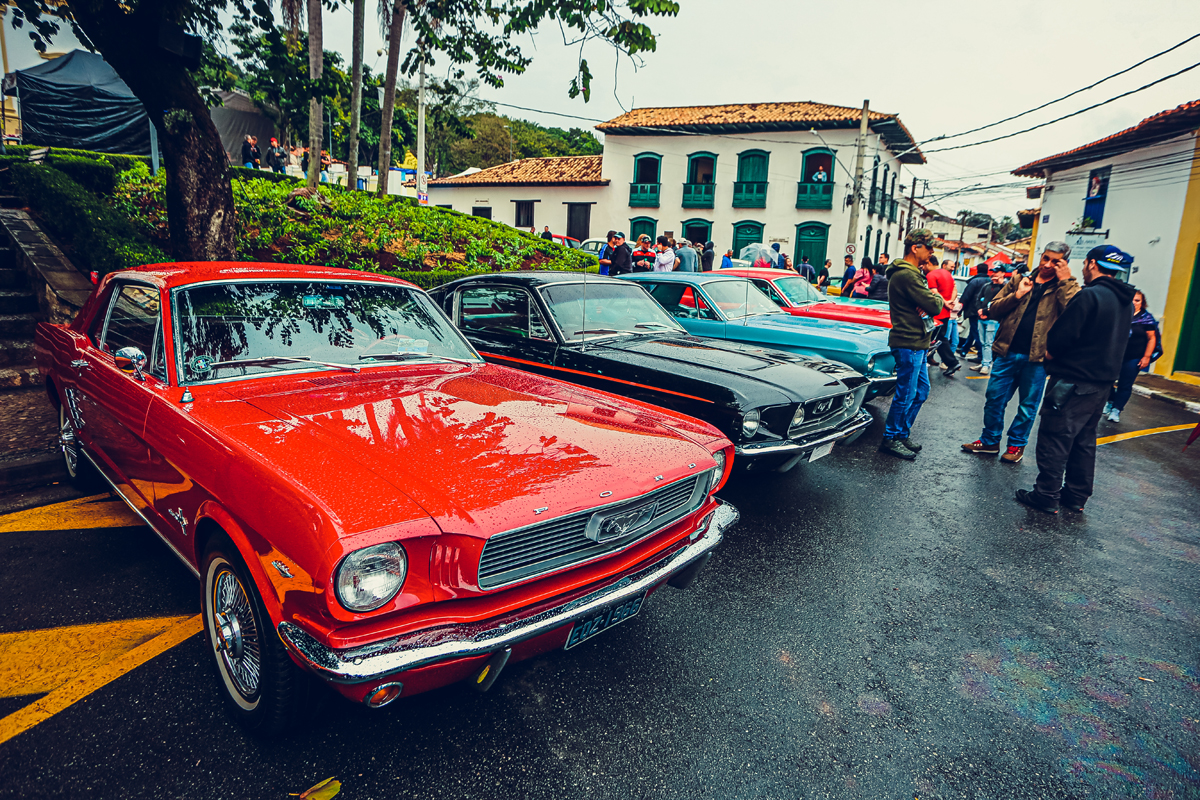 Antigomobilismo de Santana de Parnaíba homenageia os 60 anos do Mustang