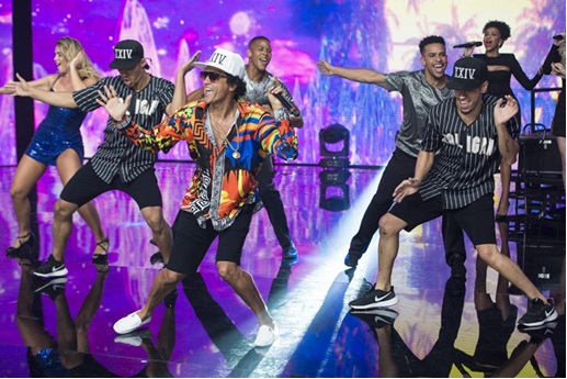 Shopping de Barueri recebe show cover do Bruno Mars no dia 25