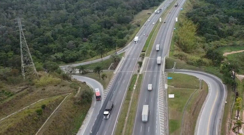 Obras da Castello exigem bloqueio sob viaduto do km 43, em Santana de Parnaíba