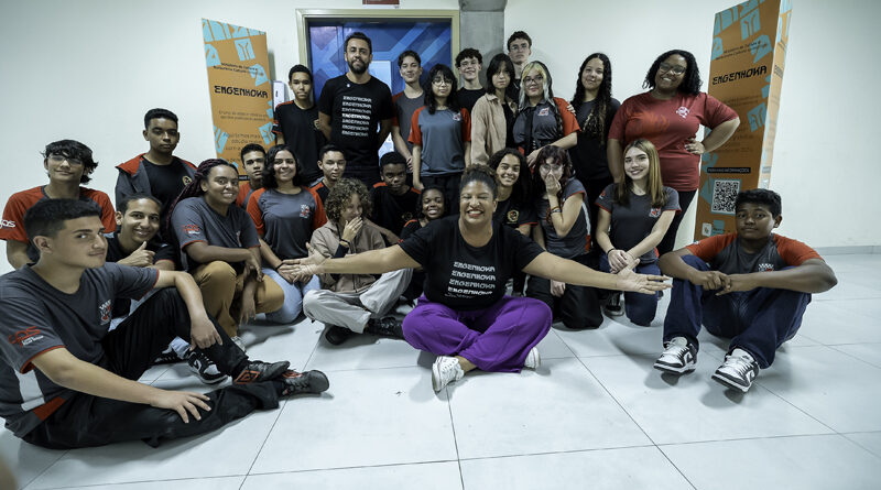 Engenhoka: alunos de Santana de Parnaíba concluem curso de robótica