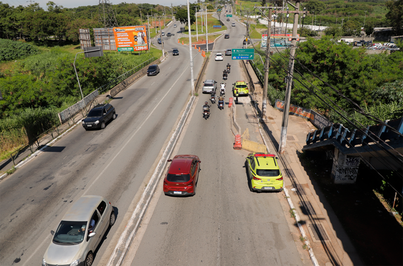 Por obras, ponte entre Barueri e Carapicuíba tem desvio com faixa reversível