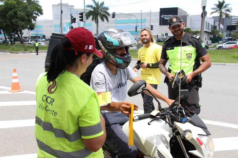 CCR ViaOeste faz check-up gratuito para motos em Barueri