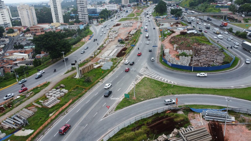 Obras na Castello exigem bloqueio viário em Barueri