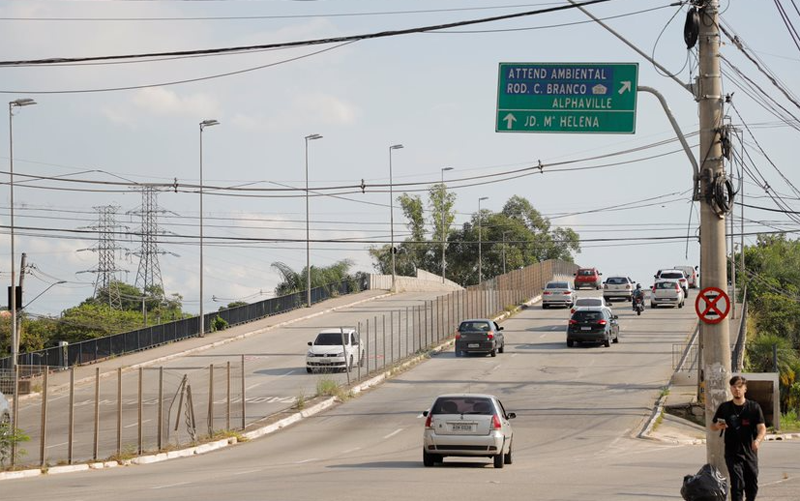 Reparos no Viaduto Juvenal Antônio de Moraes são iniciados em Barueri