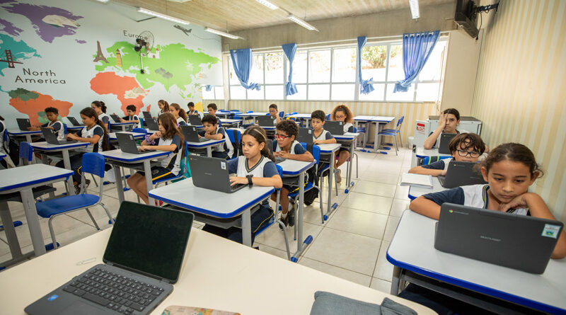Santana de Parnaíba recebe Prêmio Excelência Educacional