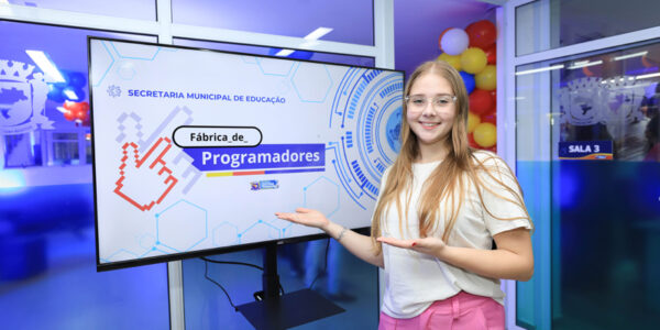Fábrica de Programadores deve formar 1,6 mil alunos em 2025
