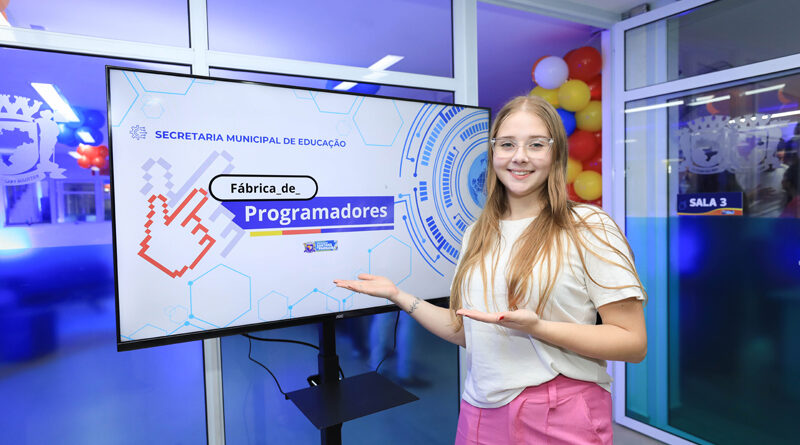 Fábrica de Programadores deve formar 1,6 mil alunos em 2025