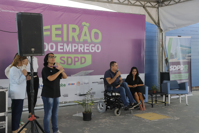 Em Barueri, Feirão de Emprego SDPD 2025 tem vagas para PcD