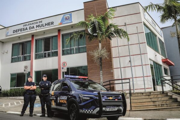 GCM e DDM de Parnaíba prendem motorista de app por suspeita de condutas ilícitas contra menores
