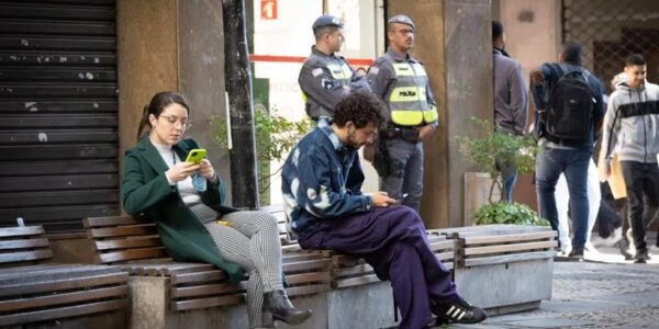 PM de SP faz parceria com Google contra roubo de celulares