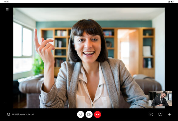 Google Meet ganha tradução simultânea para o português