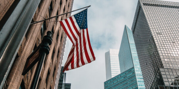 Visto americano terá taxa extra de US$ 250 em 2026