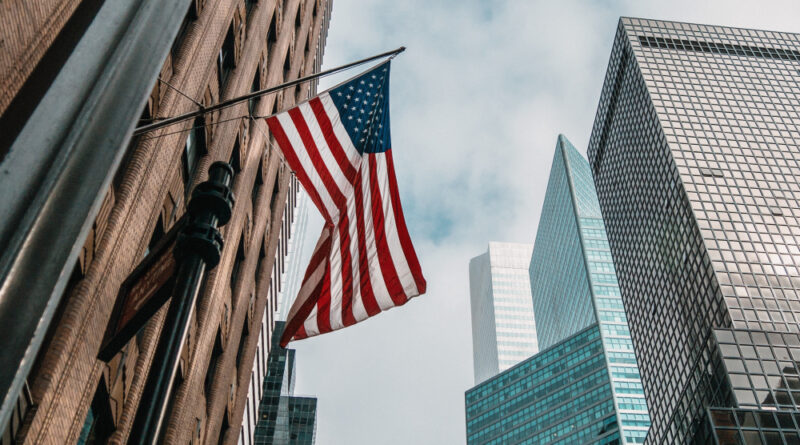 Visto americano terá taxa extra de US$ 250 em 2026