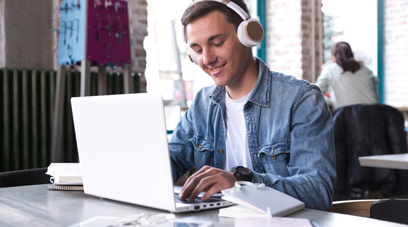 Oportunidade Já traz 500 mil vagas em cursos on-line gratuitos