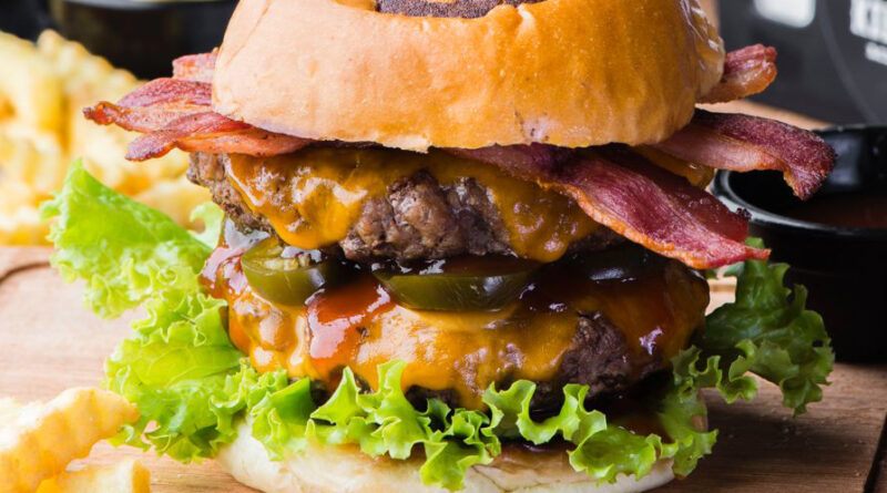 Killer Burger chega a Alphaville: uma prisão onde o crime é matar a fome
