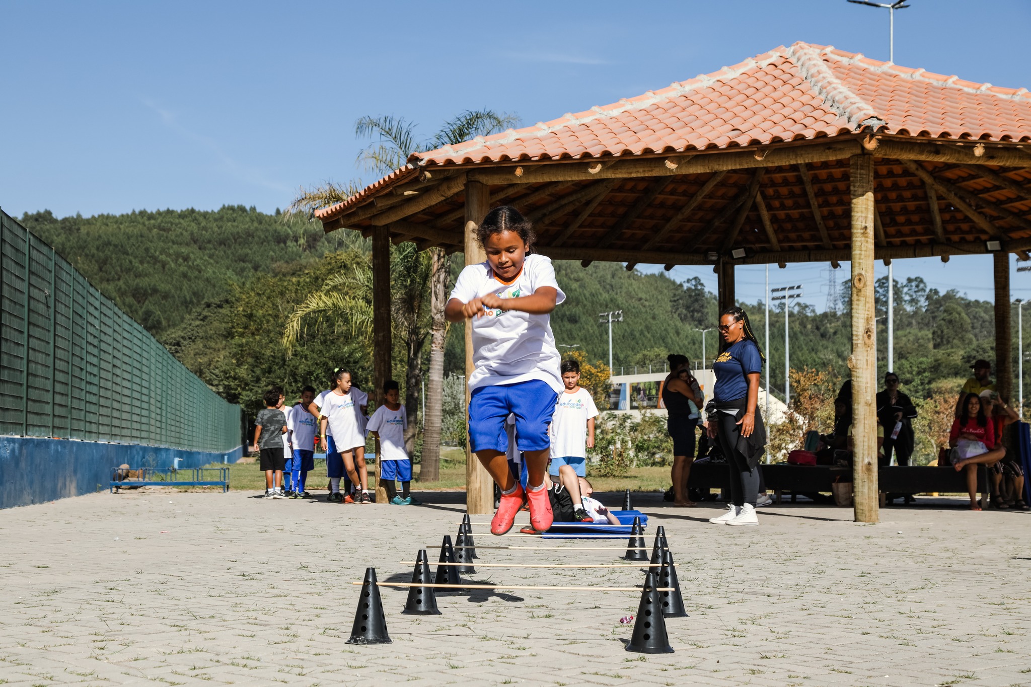 Educando no Parque: conheça os polos de educação e bem-estar para jovens em Santana de Parnaíba