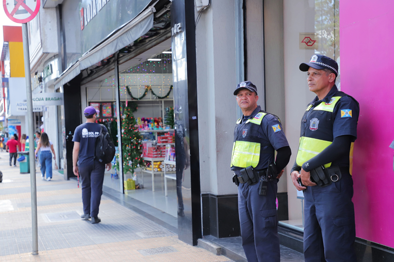 Barueri inicia Operação Natal Seguro para reforçar segurança