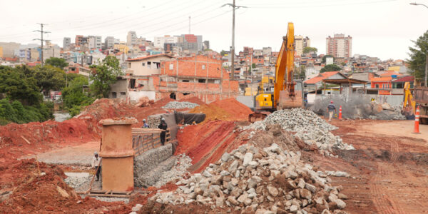 Demolição da ponte sobre o Rio Cotia começa dia 20/11