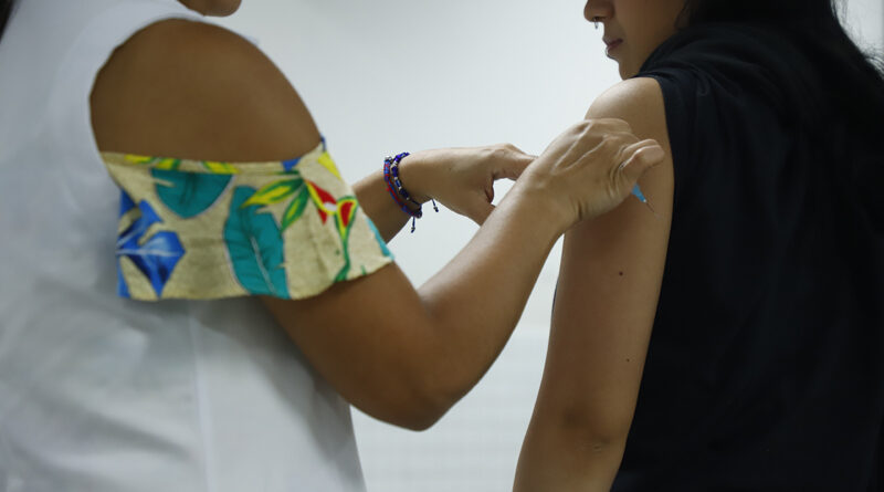 Barueri reforça campanha de vacinação contra o HPV