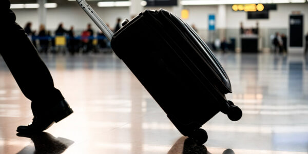 Nova tarifa de voos sem mala de mão pode aumentar preço