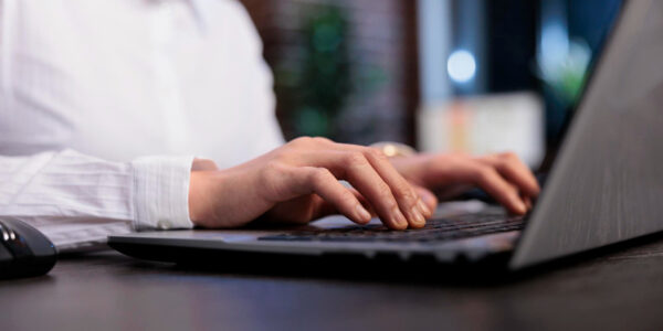 Nava abre 100 vagas de emprego distribuídas em Barueri e região