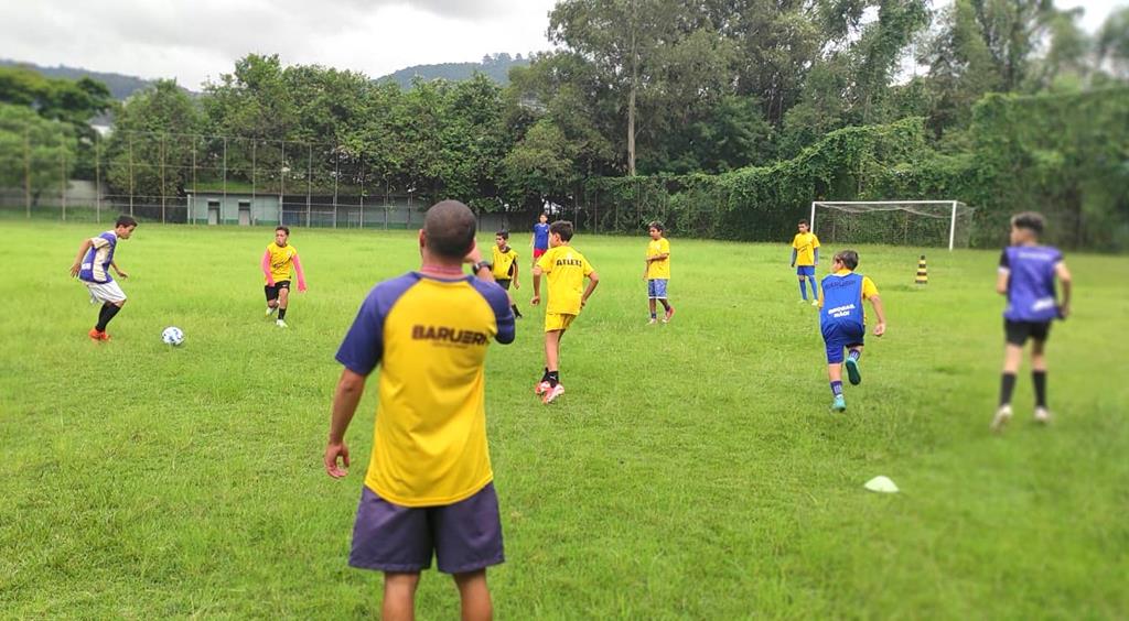 Escolas de Esportes de Barueri retornam aulas em todos os polos