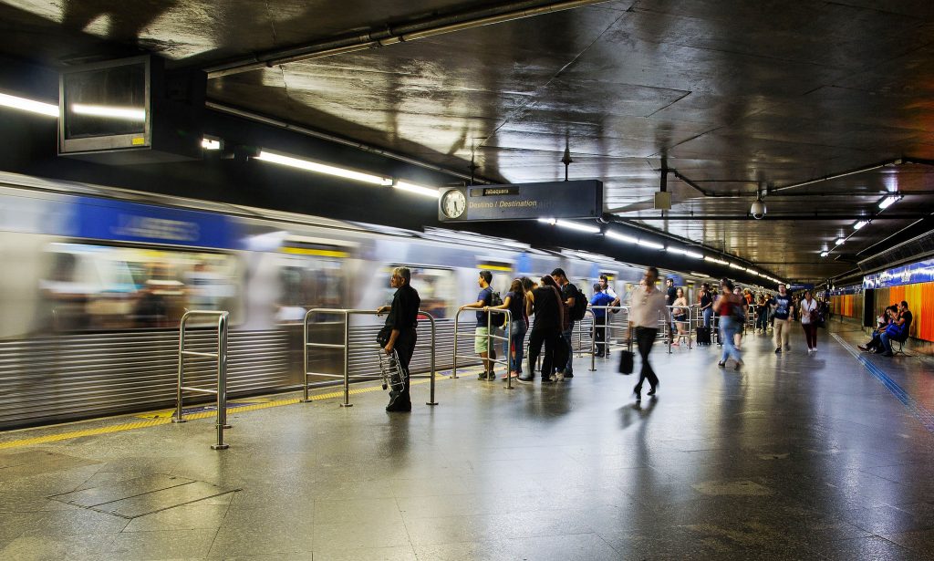 Carnaval 2026: veja como será o transporte de trem e metrô em São Paulo