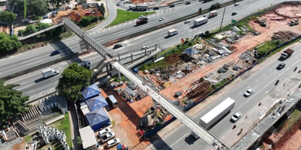 Em Barueri, passarela no km 26 da Castello Branco será interditada