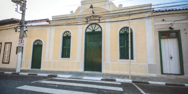 Cineteatro Coronel Raymundo é reinaugurado em Santana de Parnaíba