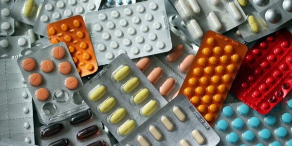 Medicamentos: 79% dos consumidores desconhecem que há teto de preços