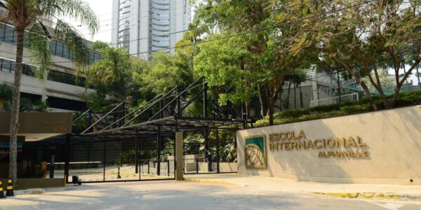 Escola Internacional de Alphaville combina excelência acadêmica, multilinguismo e experiências globais