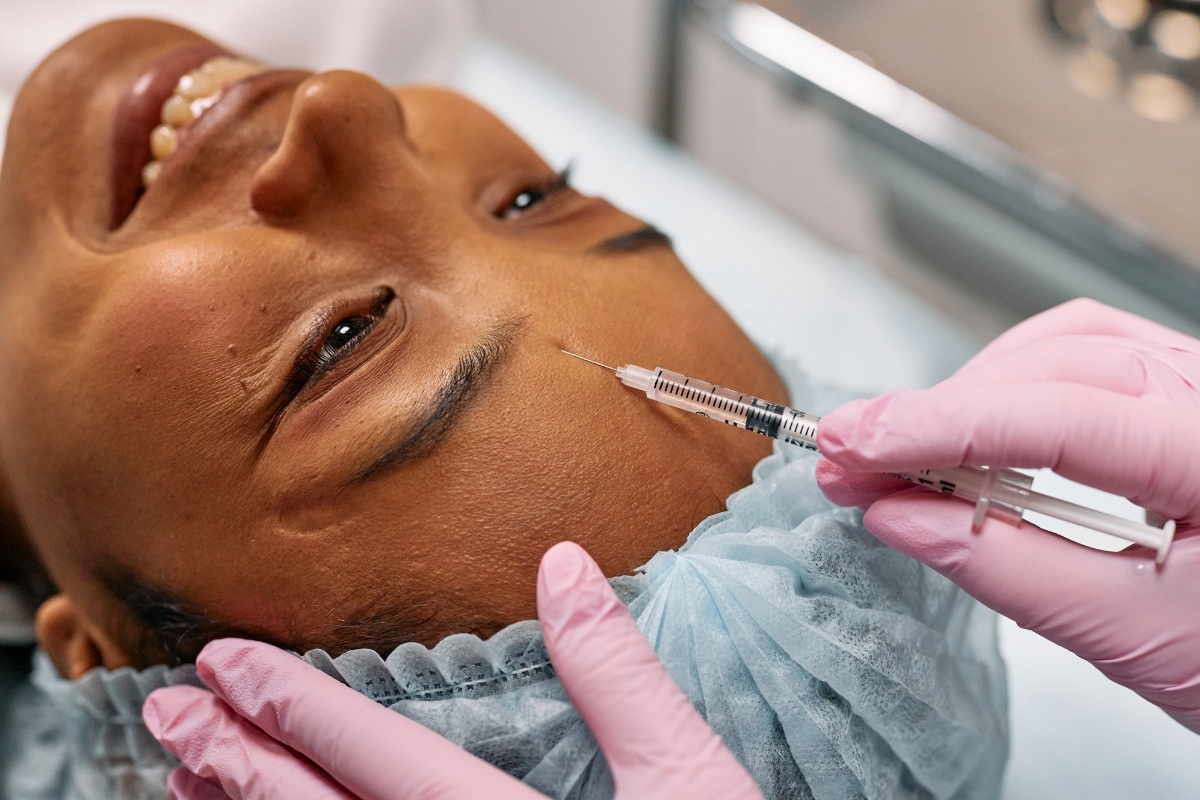 TRF1 anula regra sobre harmonização facial por dentistas